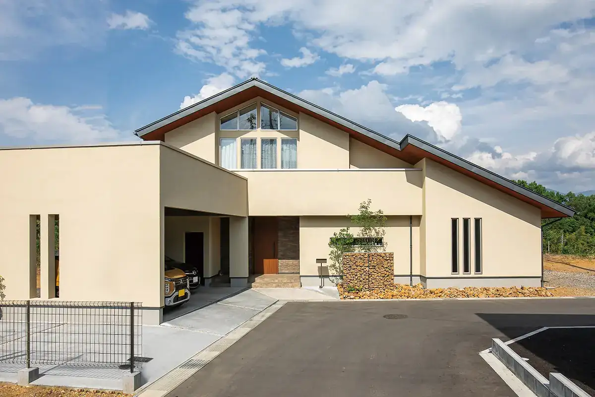自然に寄り添う有機的な住まい